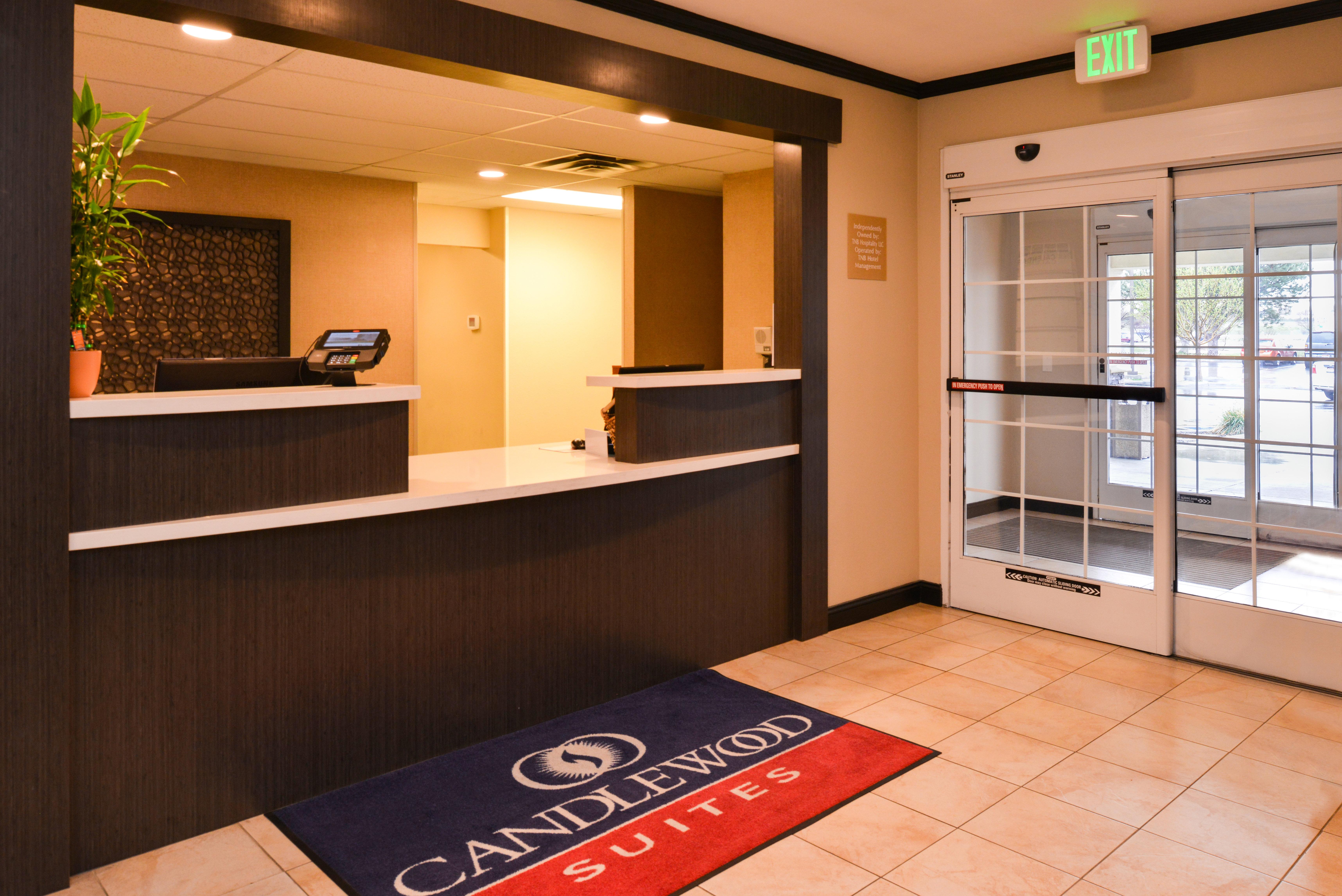 Candlewood Suites Boise - Towne Square By Ihg Exterior foto