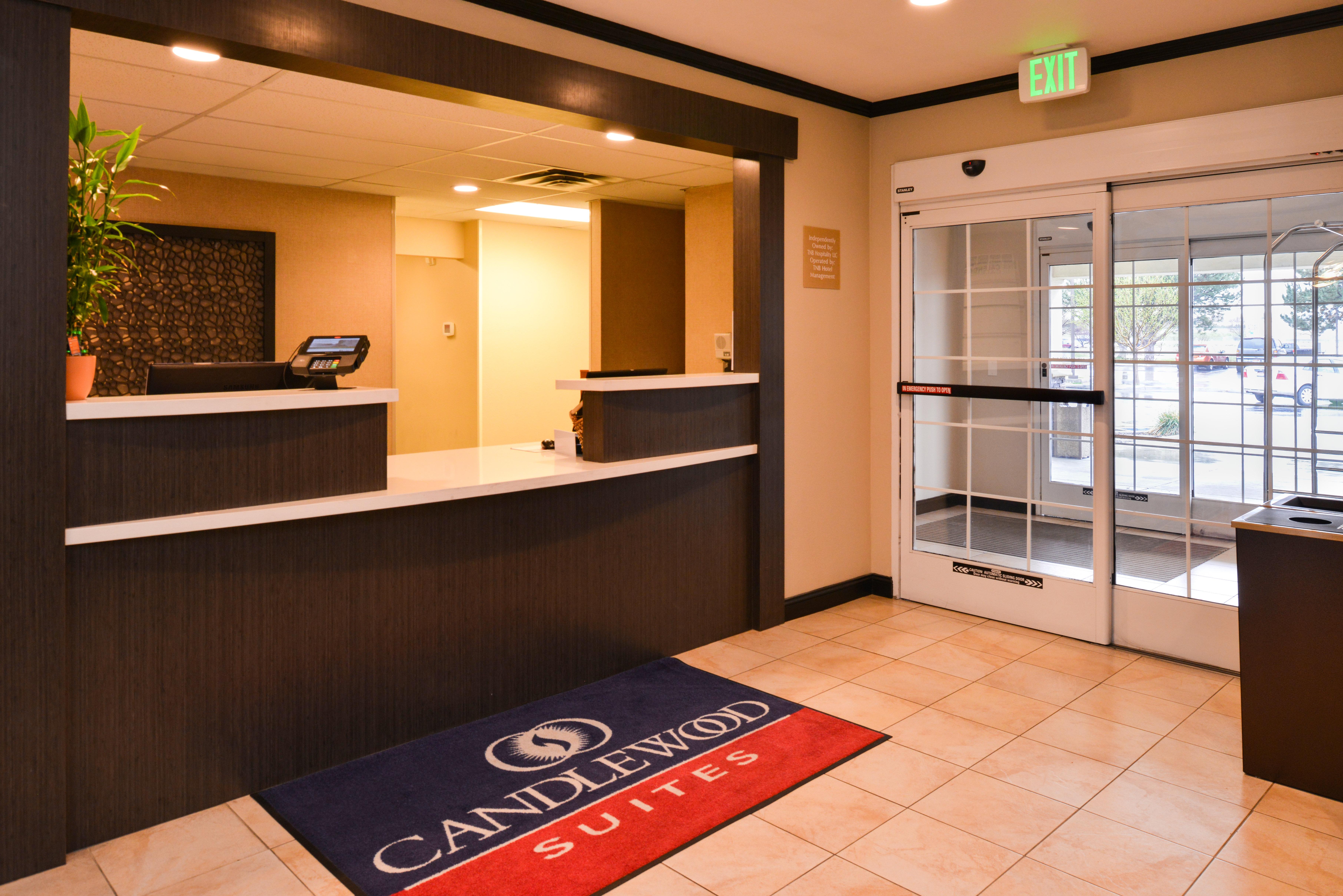 Candlewood Suites Boise - Towne Square By Ihg Exterior foto