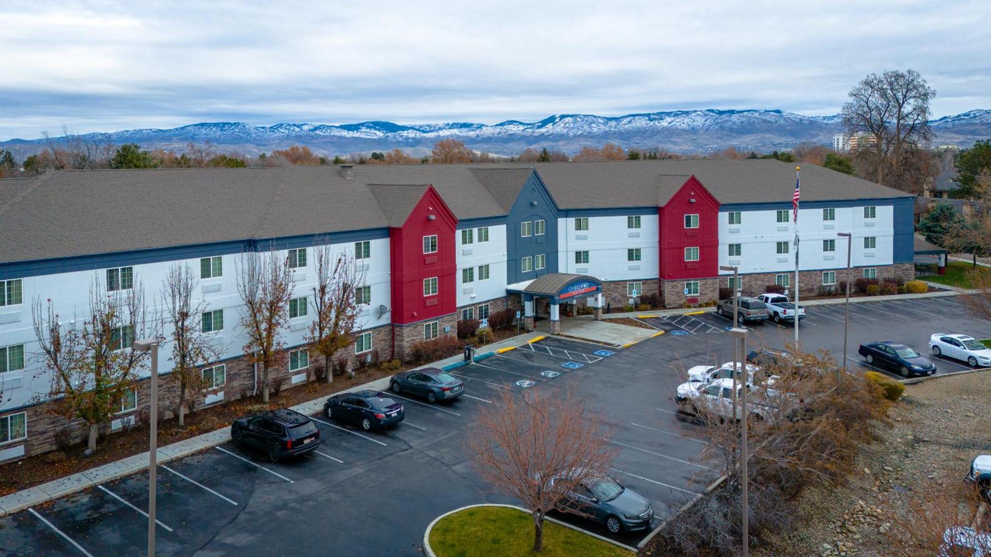 Candlewood Suites Boise - Towne Square By Ihg Exterior foto