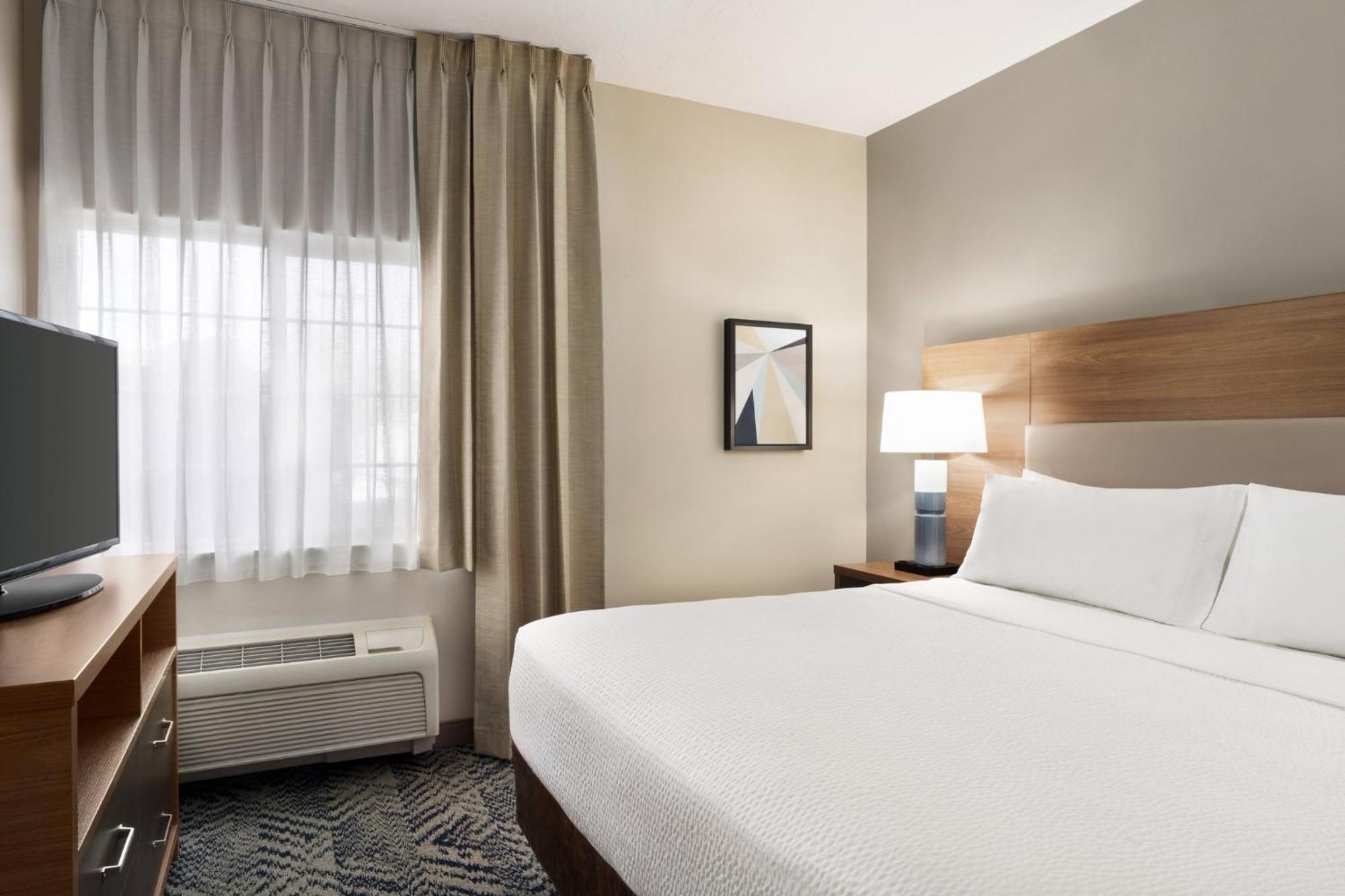 Candlewood Suites Boise - Towne Square By Ihg Exterior foto