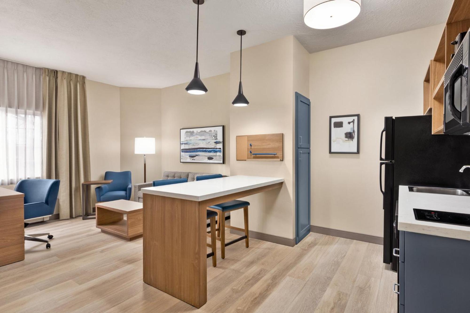 Candlewood Suites Boise - Towne Square By Ihg Exterior foto